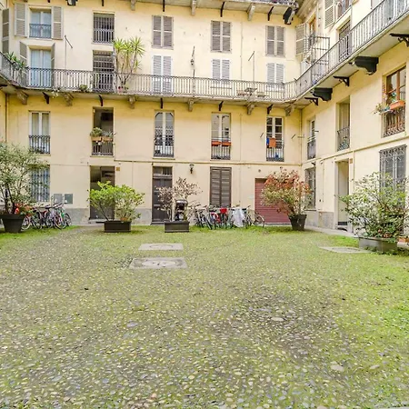 Guesthost - Quadrilatero Chic Apartmán *